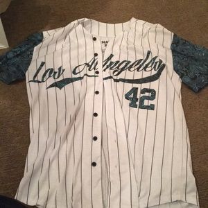 Los Angeles baseball tee